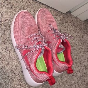Nike Roshe shoes